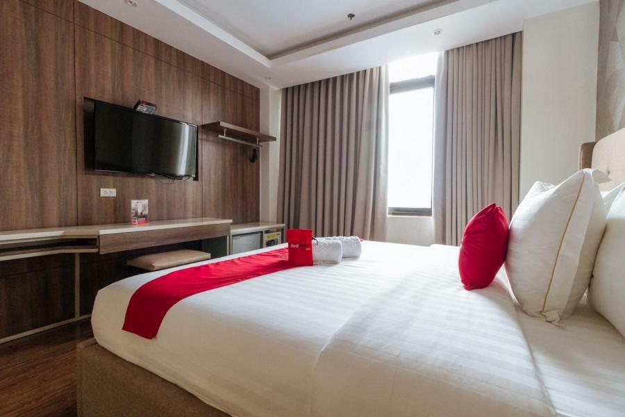 Reddoorz Premium @ South Triangle เกซอนซิตี้ ภายนอก รูปภาพ